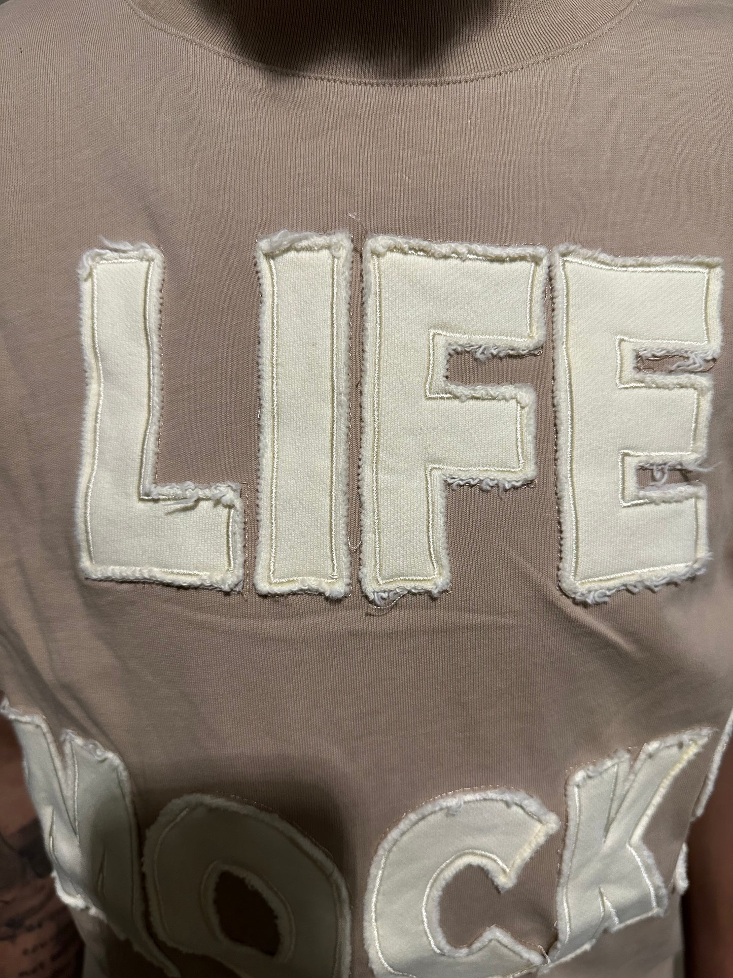 LIFE MOCKS EVIL T-SHIRT TAN